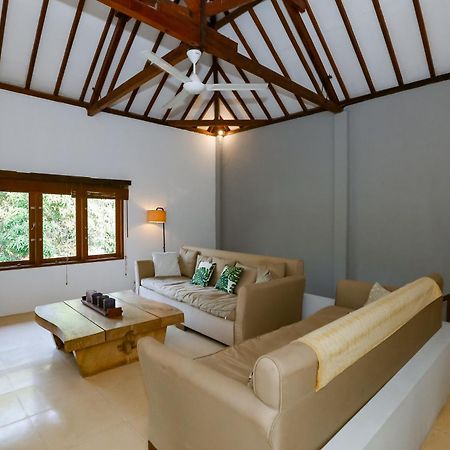 3 Bedroom Private House Гили Траванган Экстерьер фото