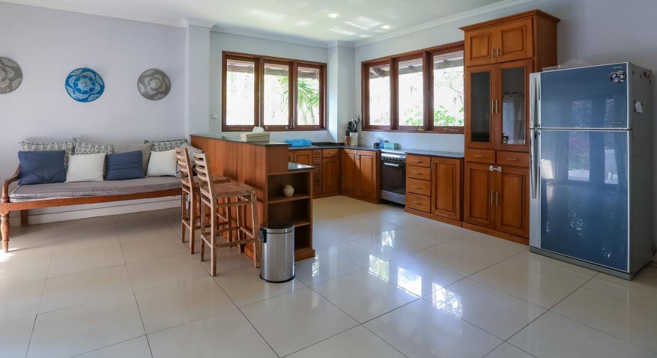 3 Bedroom Private House Гили Траванган Экстерьер фото