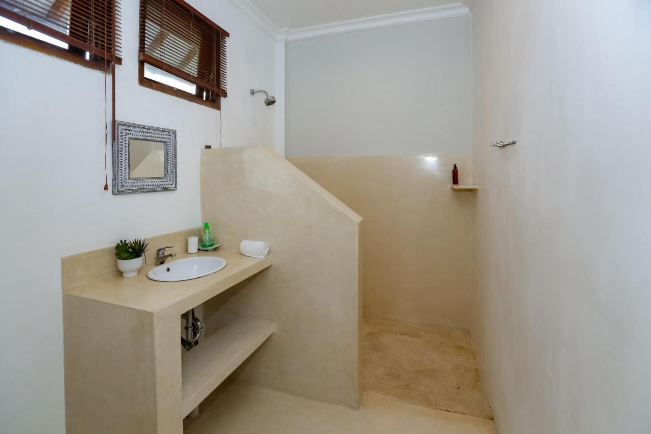 3 Bedroom Private House Гили Траванган Экстерьер фото